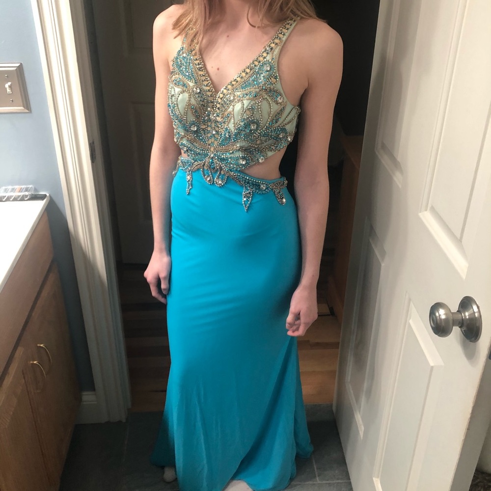 Prom Dress - Picture 5 of 6